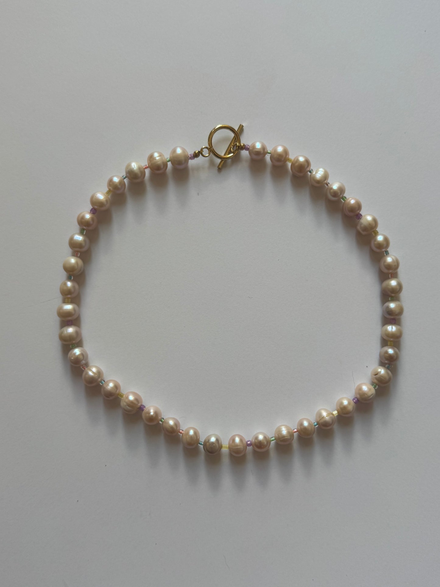 Pearl pastel necklace