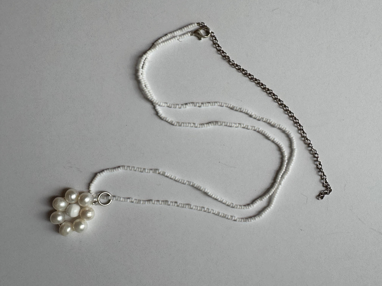 Pearl wedding necklace