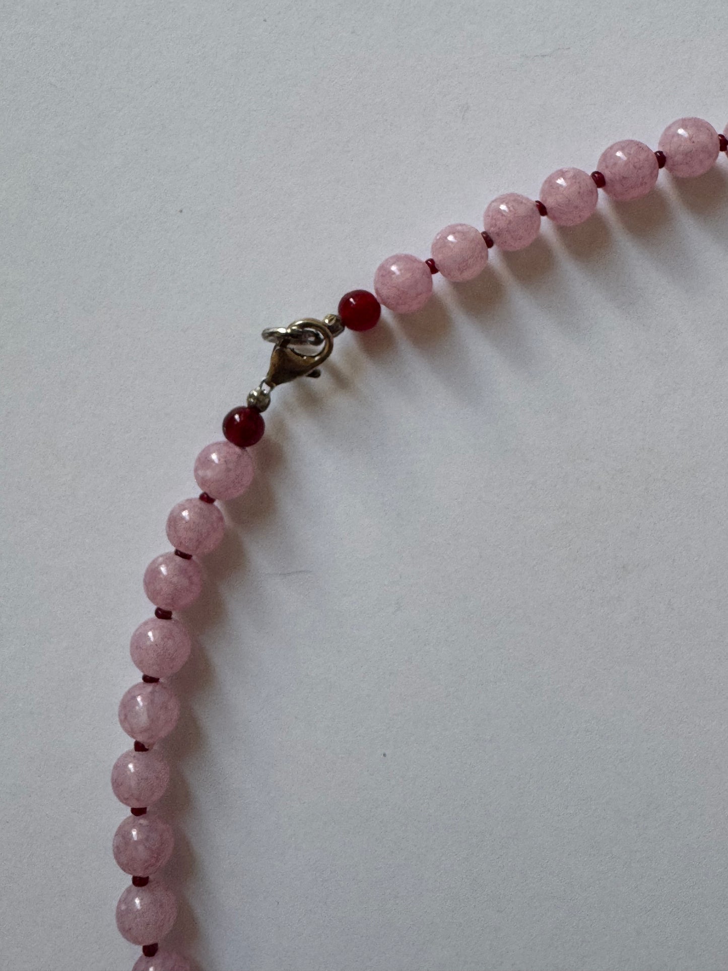 Cloudy pink glass necklace